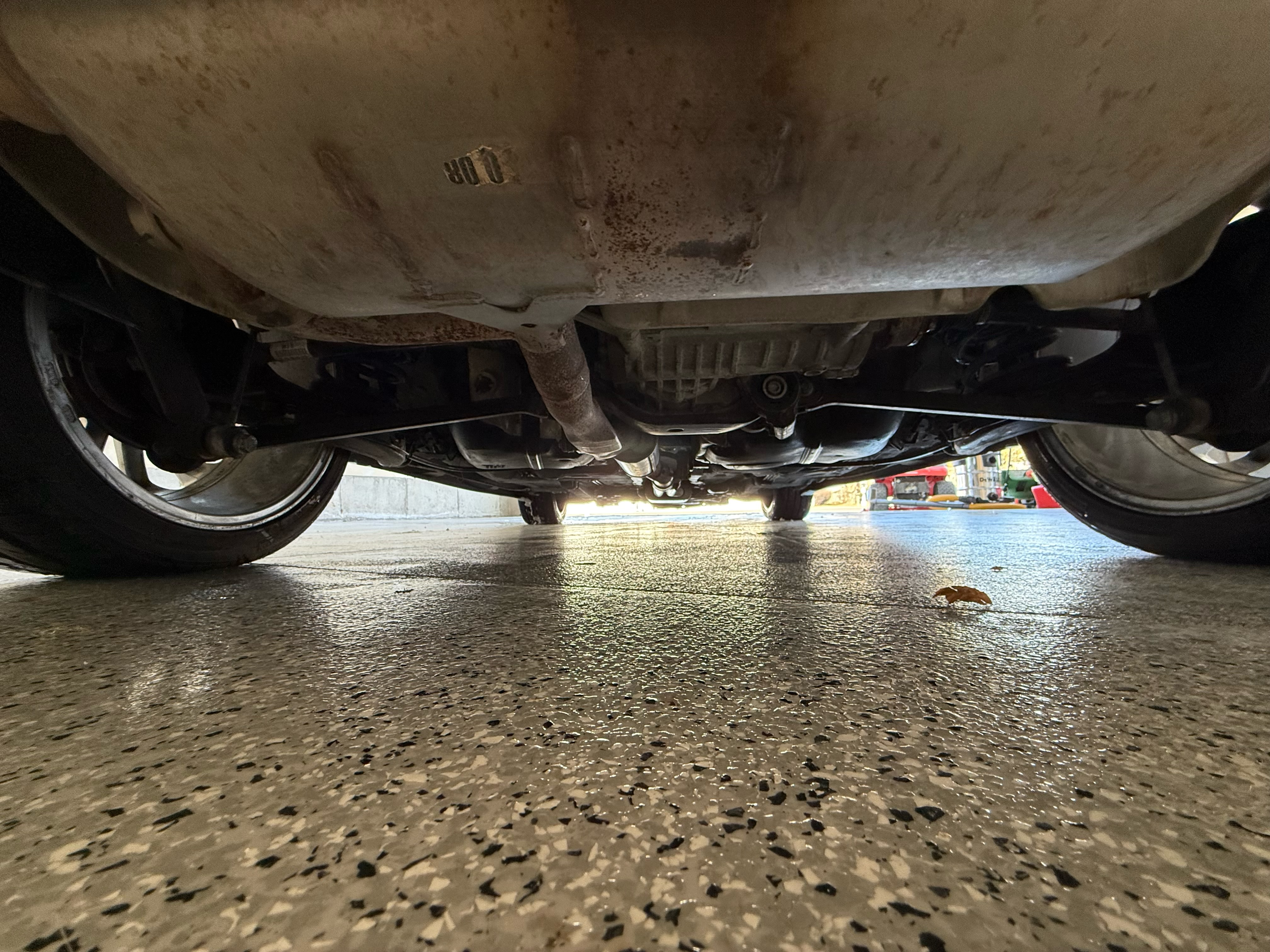 Used 2004 Volkswagen R32 AWD/4WD image 12