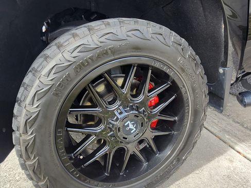 Used 2021 Chevrolet Silverado 1500 Custom image 8