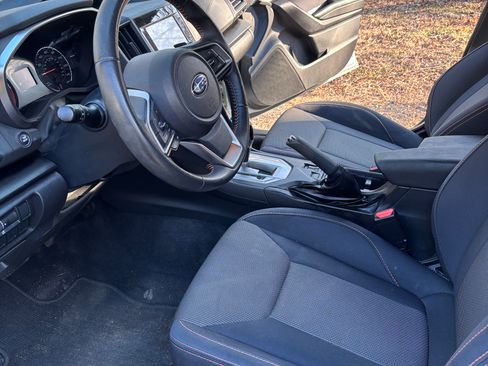 Used 2019 Subaru Crosstrek 2.0i Premium image 6
