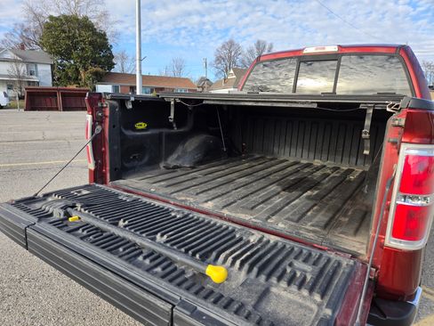 Used 2014 Ford F150 XLT w/ Equipment Group 302A Luxury image 16