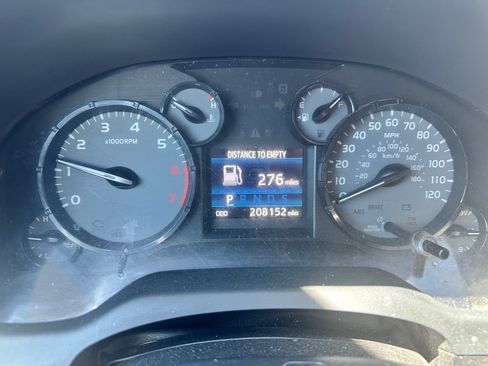 Used 2014 Toyota Tundra SR image 23