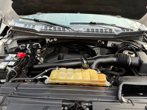 Used 2020 Ford F150 Lariat w/ Equipment Group 502A Luxury image 17