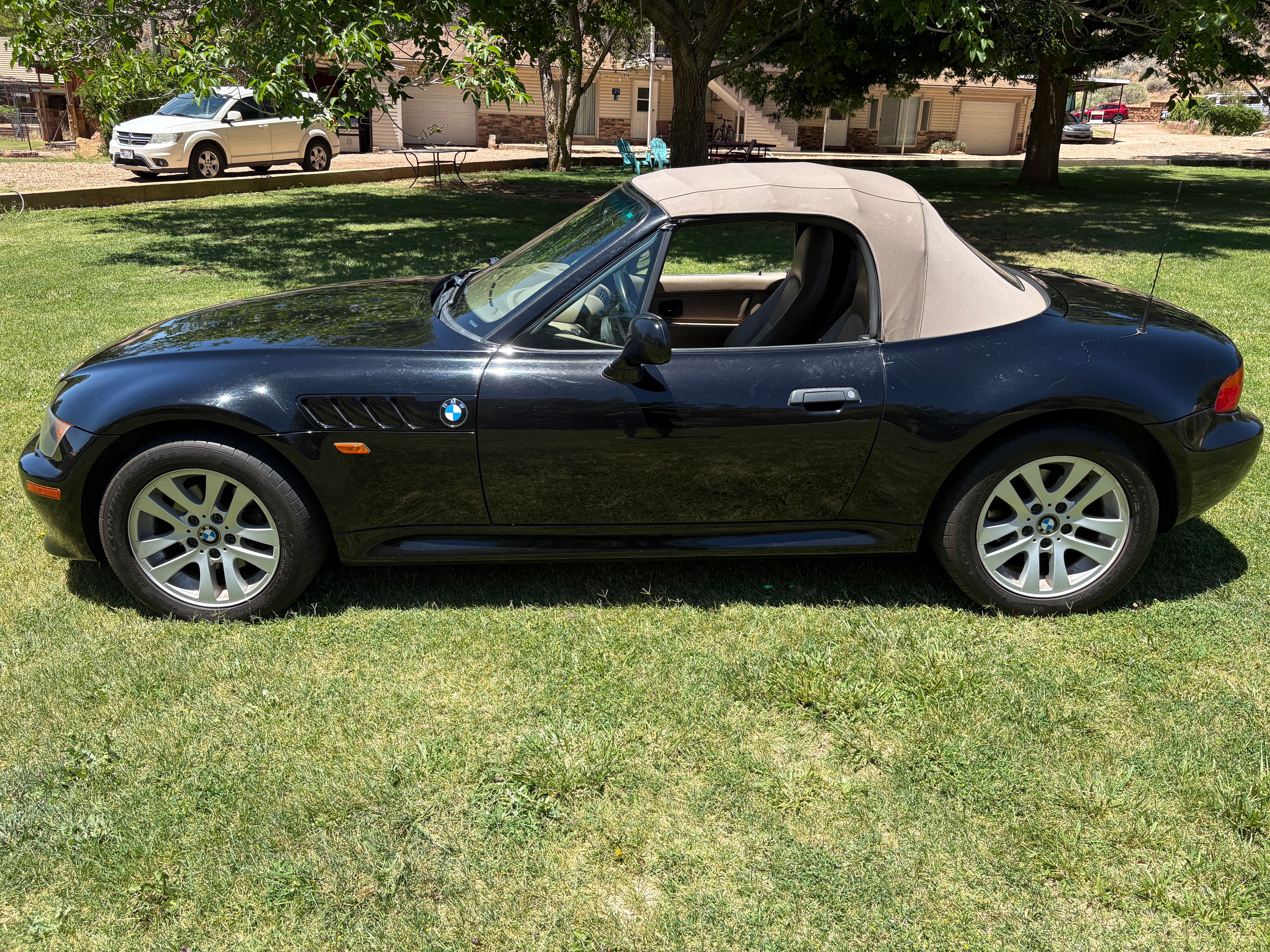 Used 1997 BMW Z3 2.8 RWD image 6
