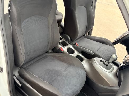 Used 2016 Nissan Juke SV image 14