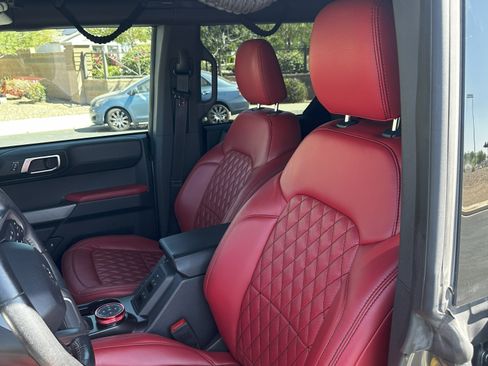 Used 2022 Ford Bronco Outer Banks w/ Sasquatch Package image 19