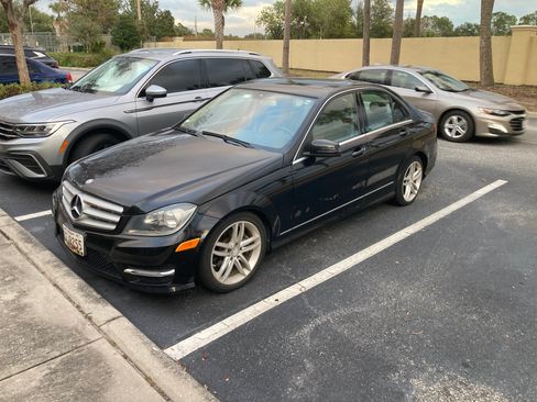 Used 2012 Mercedes-Benz C 300 4MATIC Sedan image 1