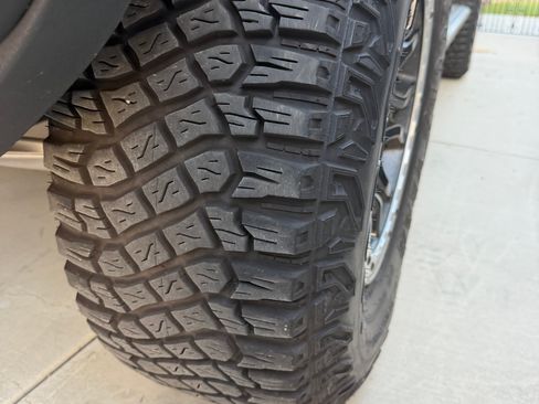 Used 2024 Ford Bronco Black Diamond w/ Sasquatch Package AWD/4WD image 12