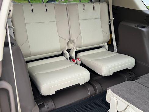 Used 2016 Lexus GX 460 w/ Premium Package image 19