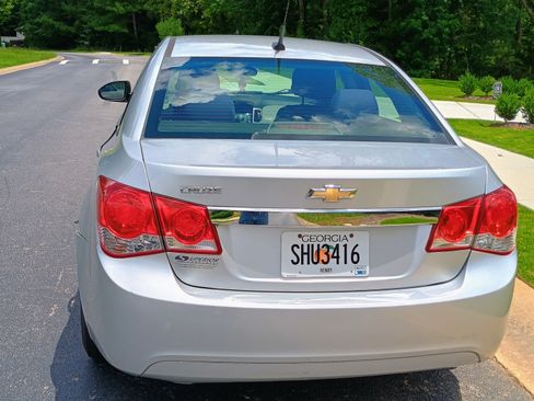 Used 2014 Chevrolet Cruze LS image 11