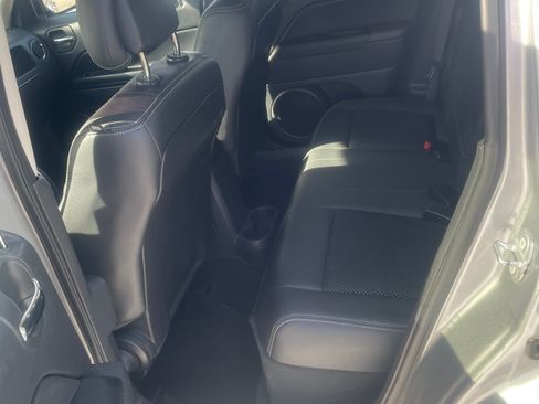 Used 2017 Jeep Patriot Sport w/ Power Value Group image 9