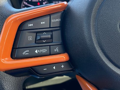 Used 2024 Subaru Crosstrek 2.0i Premium image 12