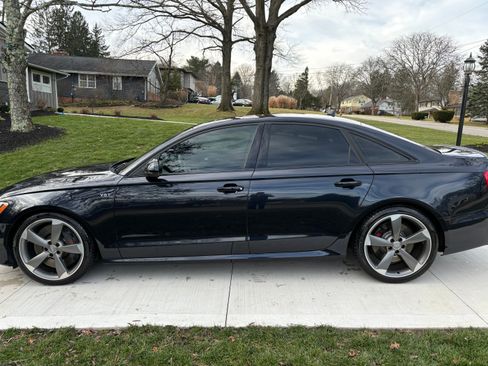 Used 2014 Audi S6 Prestige w/ Driver Assistance Package image 2