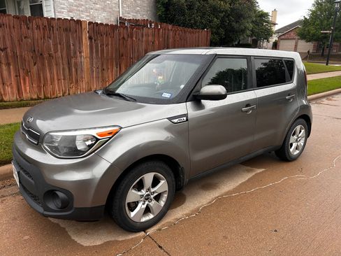 Used 2018 Kia Soul image 5