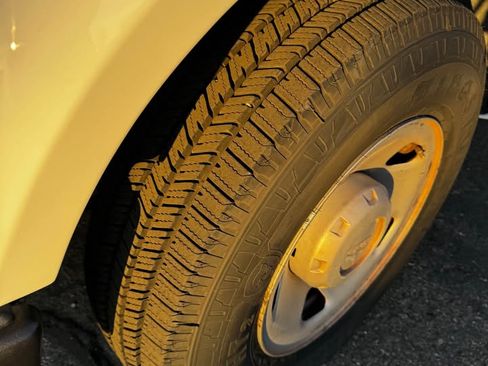 Used 2008 Ford F250 XL image 10