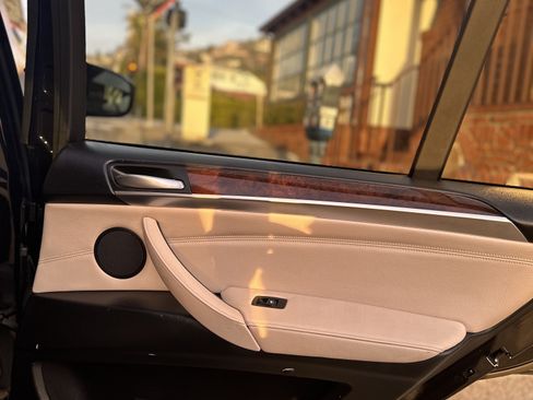 Used 2013 BMW X5 xDrive35i image 10