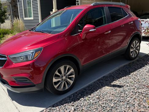 Used 2019 Buick Encore Preferred AWD/4WD image 4