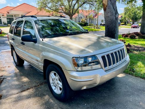 Used 2004 Jeep Grand Cherokee Laredo w/ Convenience Group RWD image 8
