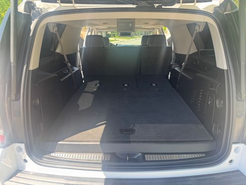 Used 2017 GMC Yukon XL SLT w/ Open Road Package image 29