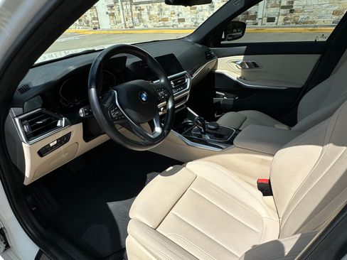 Used 2021 BMW 330i Sedan w/ Convenience Package RWD image 12
