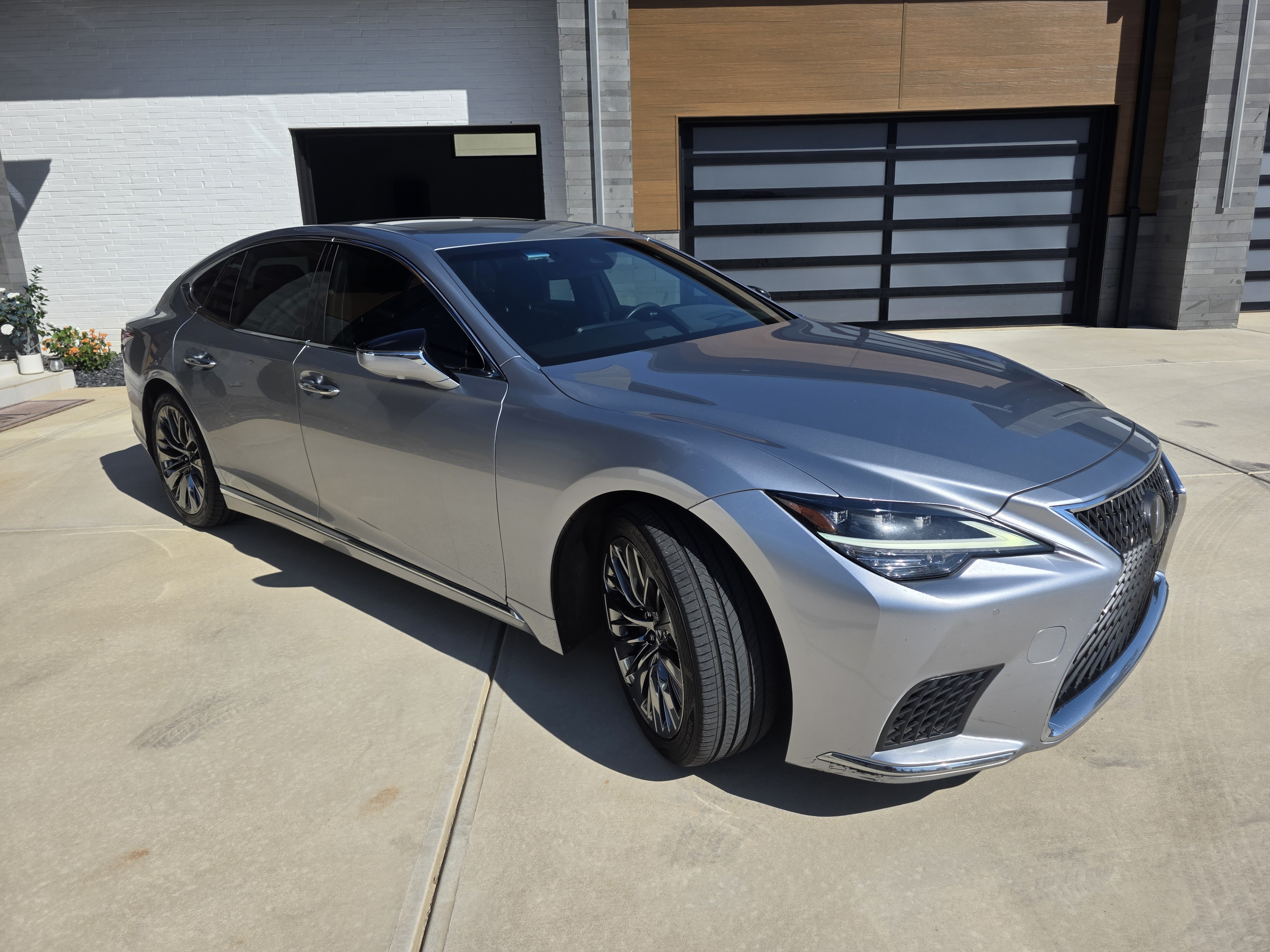 Used 2021 Lexus LS 500 w/ Interior Upgrade Package RWD image 4