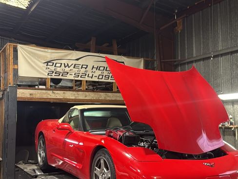 Used 1999 Chevrolet Corvette Convertible w/ Memory Pkg image 4