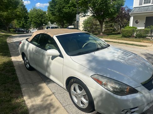 Used 2008 Toyota Solara SLE FWD image 2