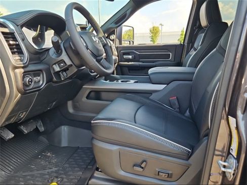 Used 2025 RAM 2500 Laramie w/ Night Edition image 9