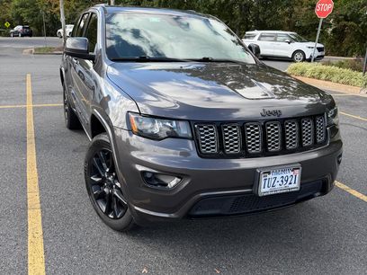 Used 2018 Jeep Grand Cherokee Altitude