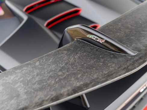 Used 2019 Lamborghini Huracan Performante image 22