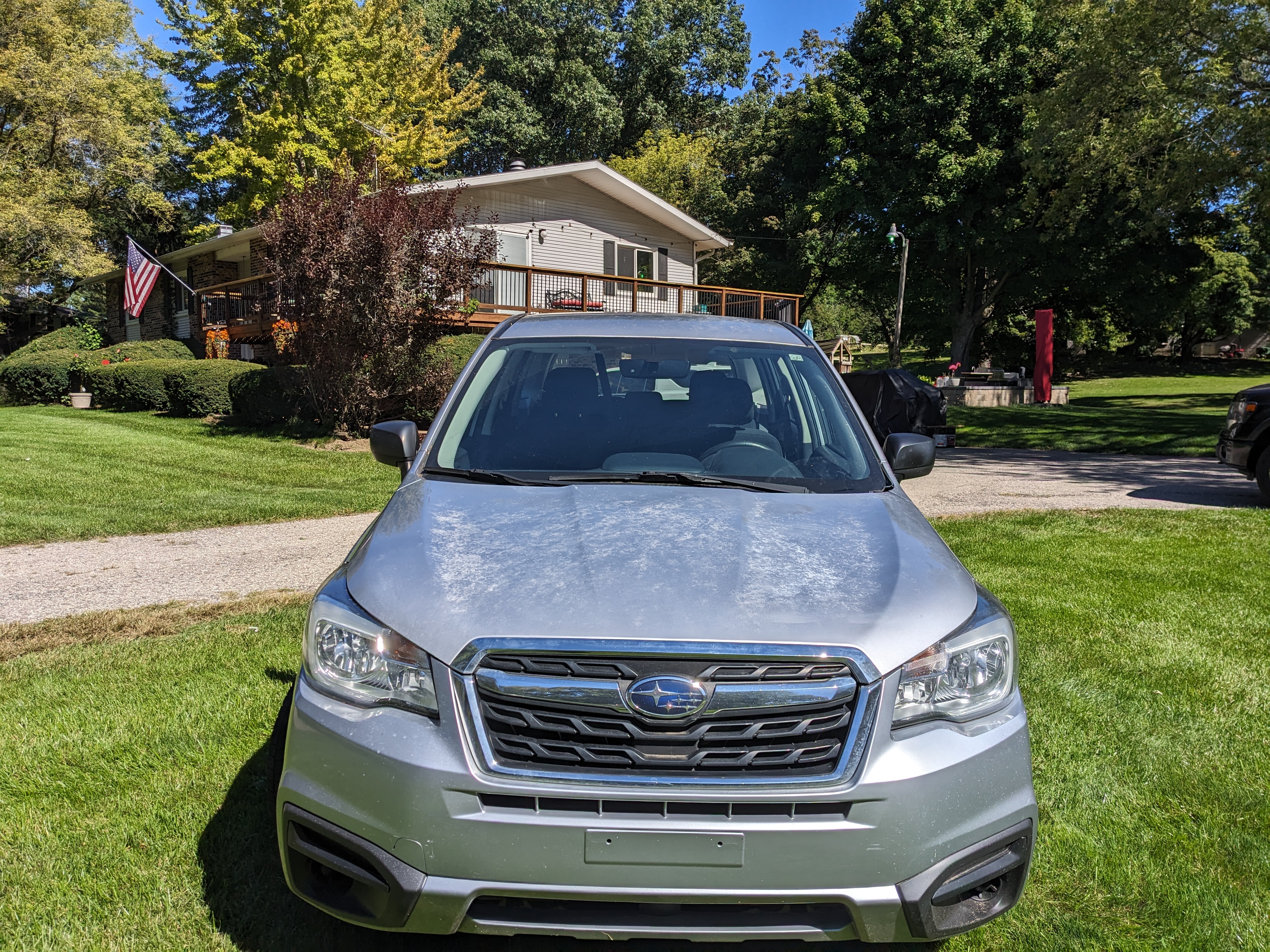 Used 2017 Subaru Forester 2.5i AWD/4WD image 4