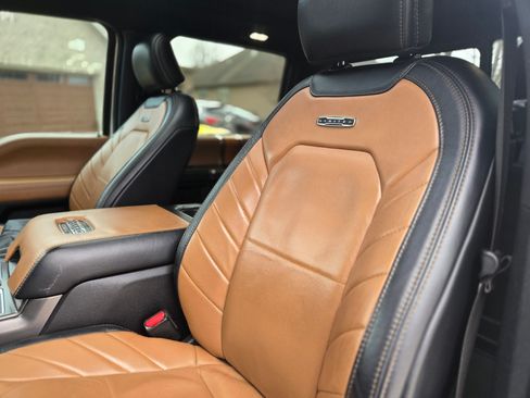 Used 2016 Ford F150 Limited image 21