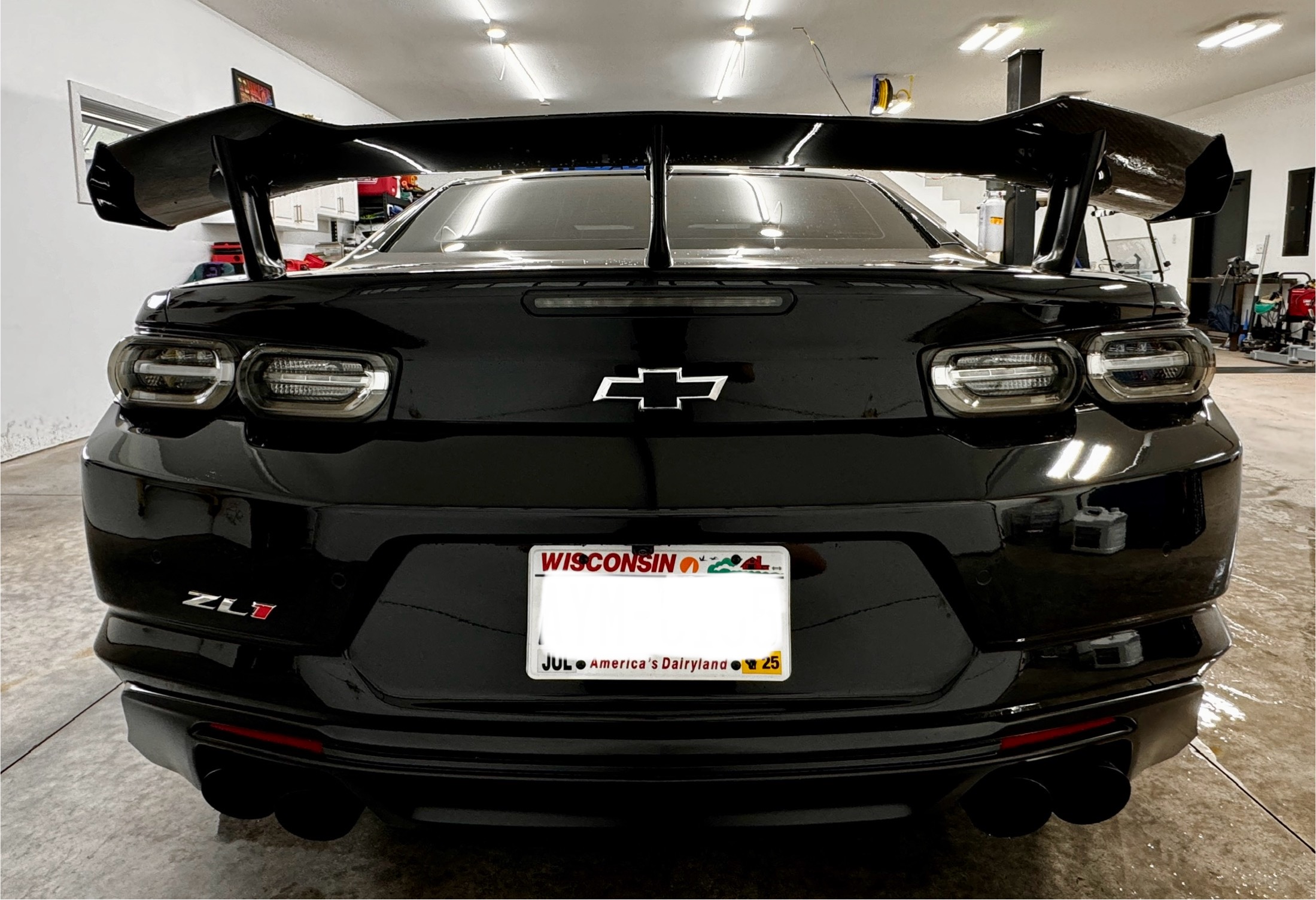 Used 2021 Chevrolet Camaro ZL1 RWD image 4