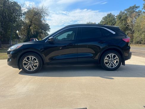 Used 2022 Ford Escape SEL image 4