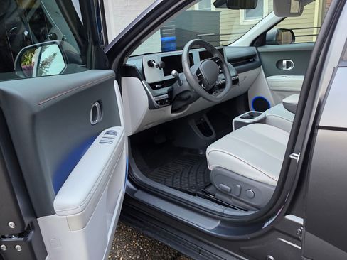 Used 2023 Hyundai Ioniq 5 SEL image 12