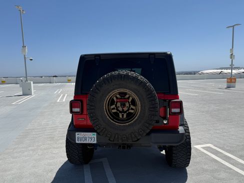 Used 2021 Jeep Wrangler Unlimited Sport AWD/4WD image 5