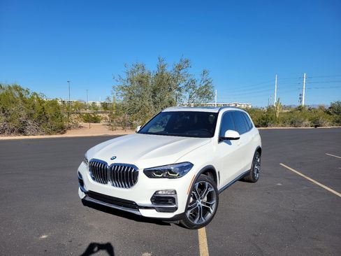 Used 2019 BMW X5 xDrive40i w/ Convenience Package image 2