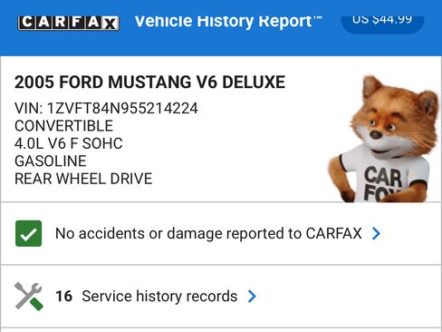 Used 2005 Ford Mustang Deluxe Convertible image 4