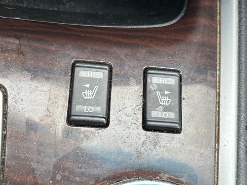 Used 2015 Nissan Pathfinder SL w/ Cargo Package image 10