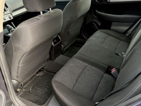 Used 2018 Subaru Outback 2.5i image 12