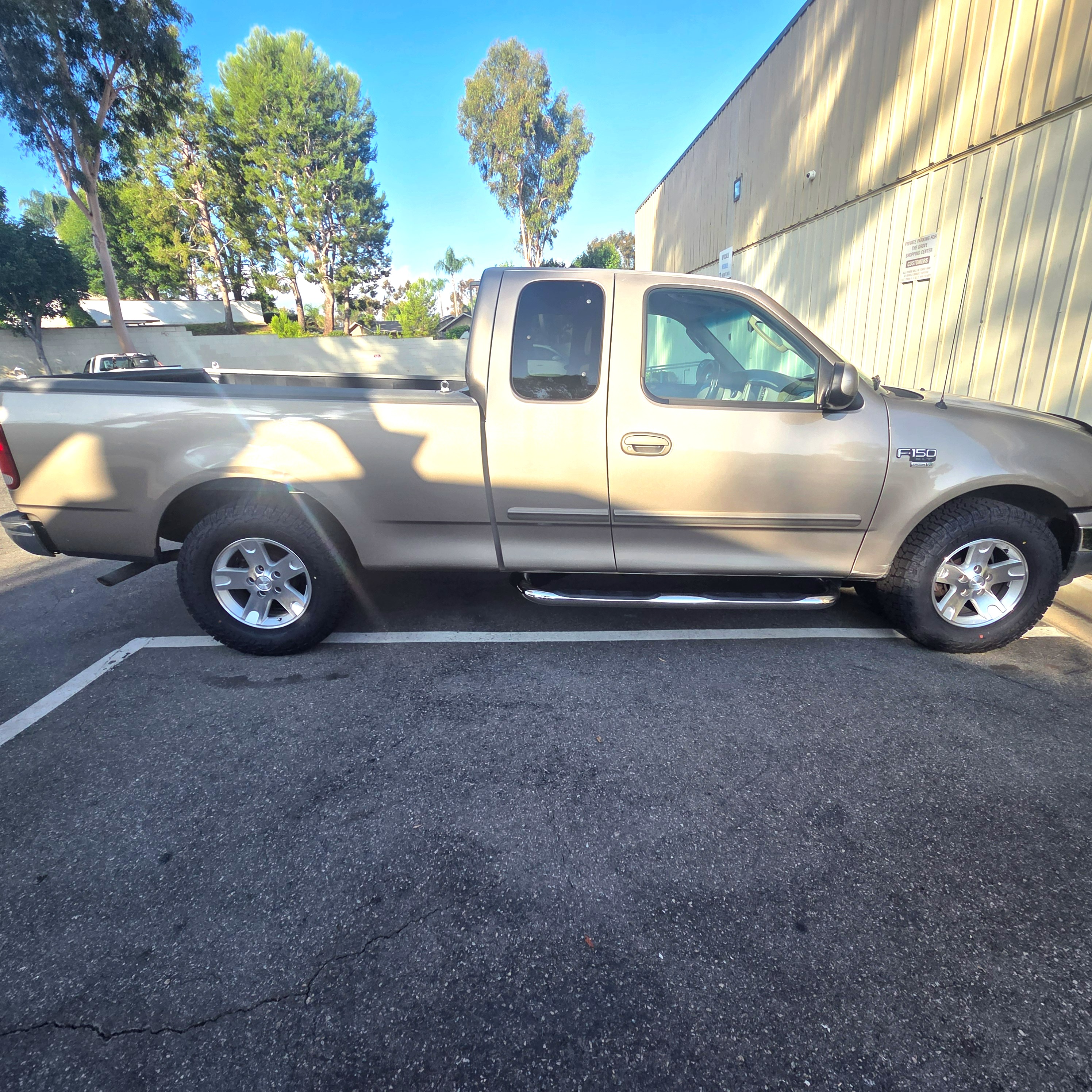 Used 2002 Ford F150 2WD SuperCab image 4