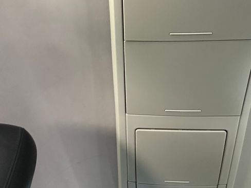 Used 2015 Chrysler Town & Country Touring image 16