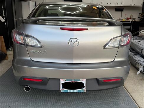 Used 2011 MAZDA MAZDA3 i Touring FWD image 5