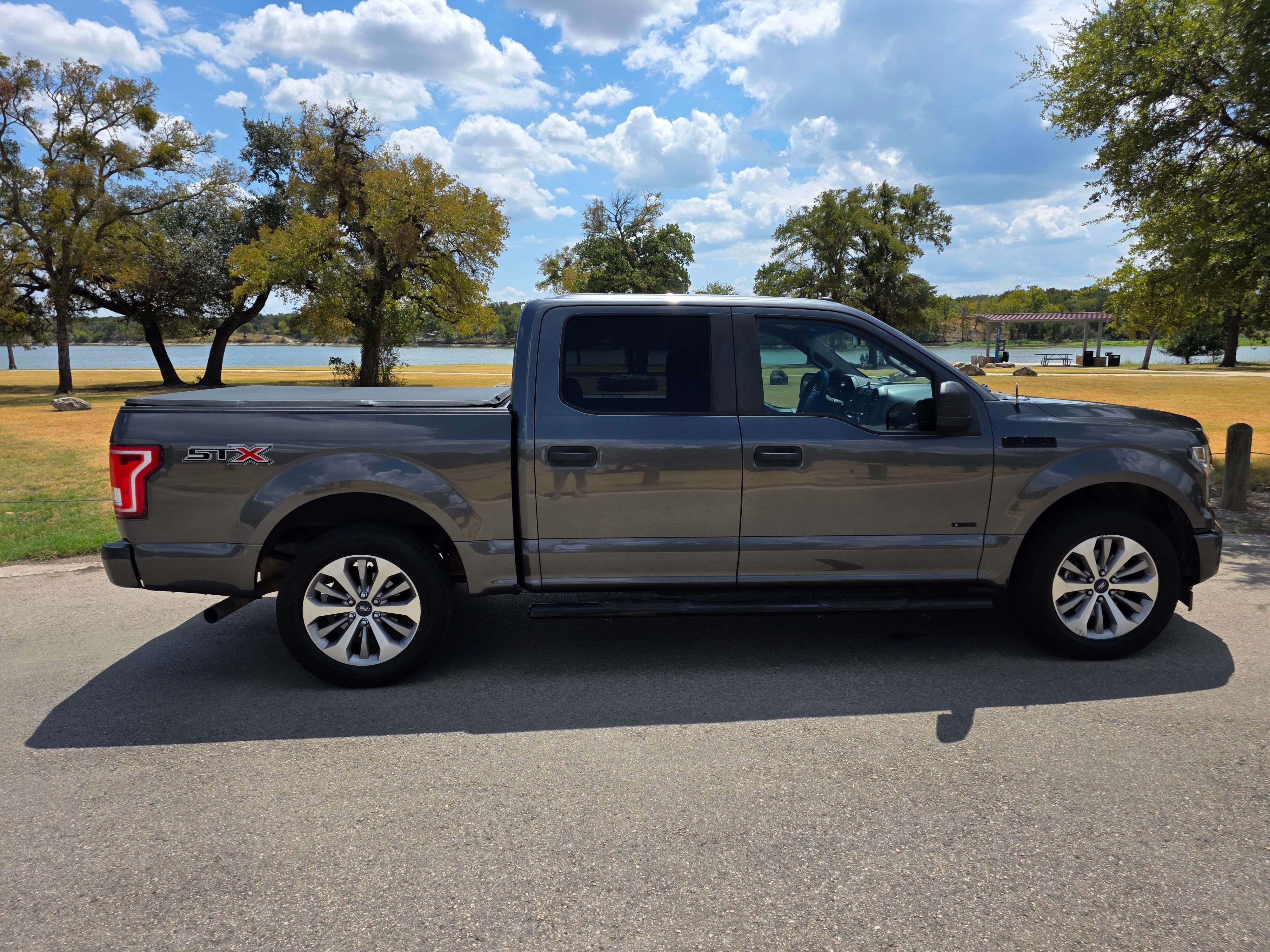Used 2017 Ford F150 XL w/ Equipment Group 101A Mid RWD image 10