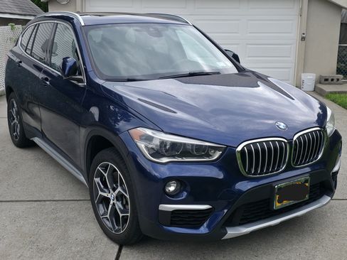Used 2018 BMW X1 xDrive28i w/ Premium Package AWD/4WD image 9