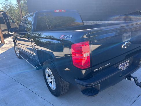 Used 2018 Chevrolet Silverado 1500 LT w/ All Star Edition image 9
