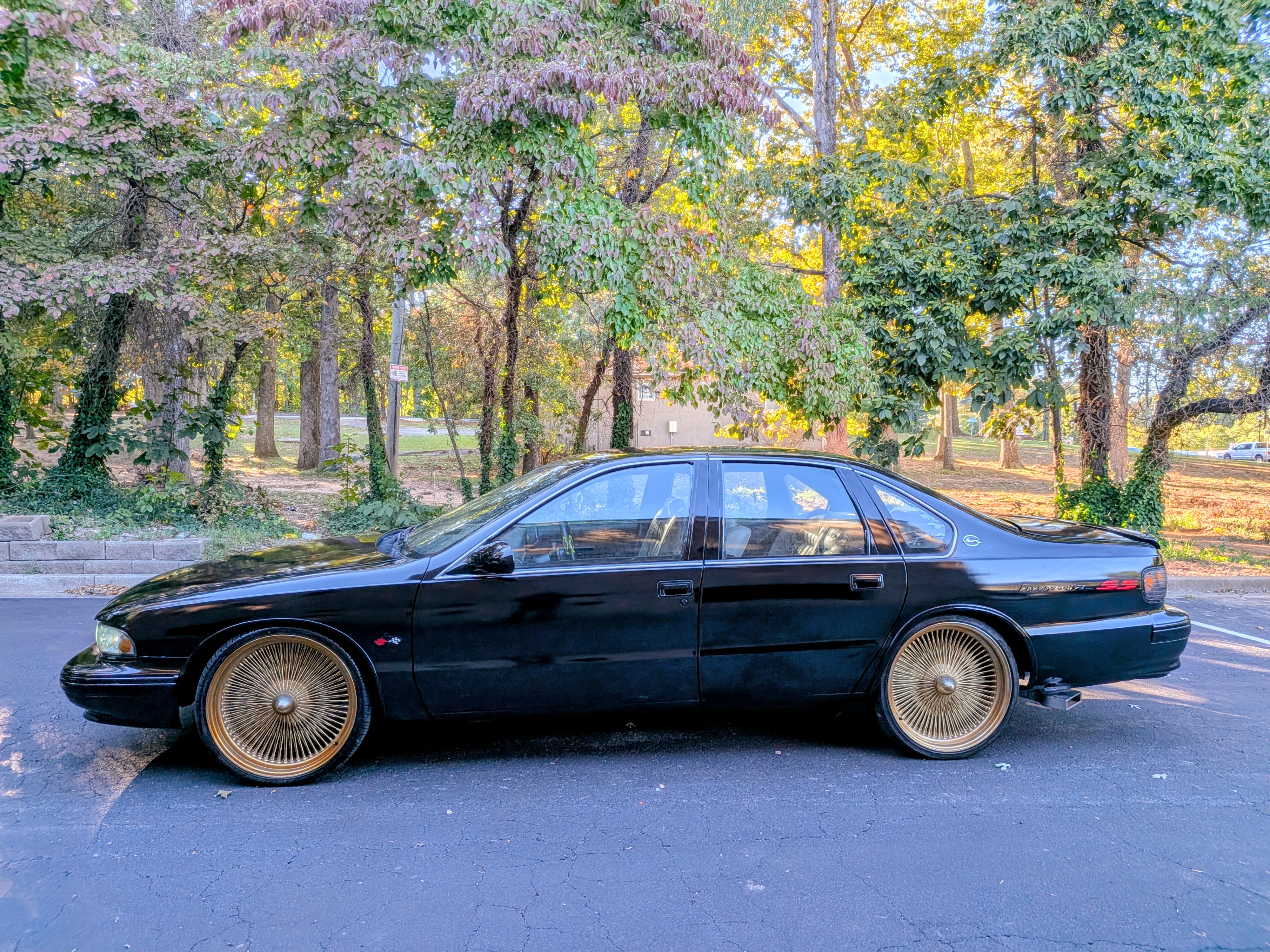 Used 1996 Chevrolet Impala SS RWD image 6