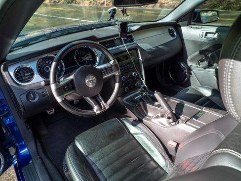 Used 2014 Ford Mustang GT Premium image 19