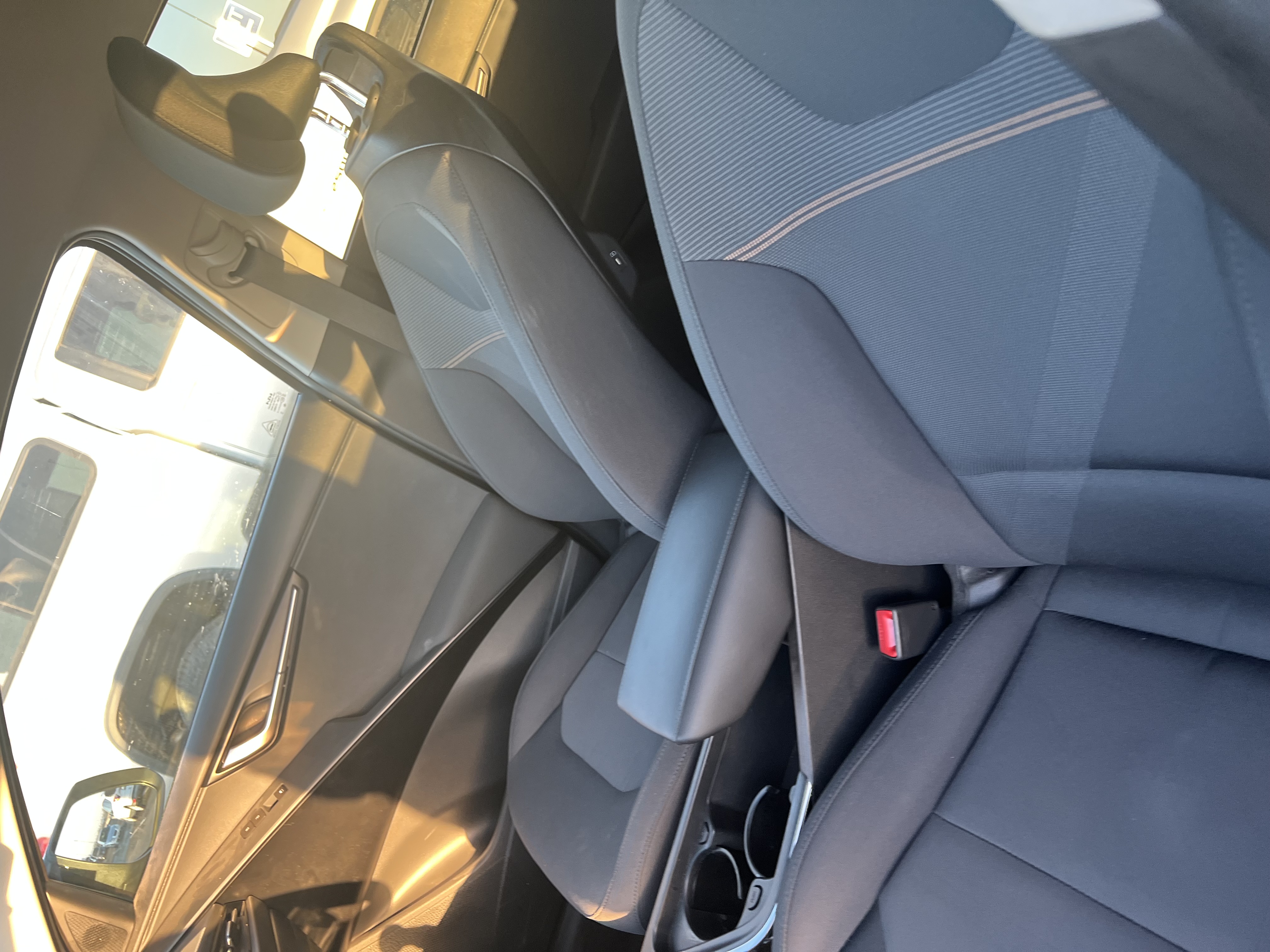 Used 2026 Kia Niro LX FWD image 5