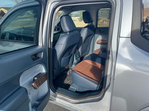 Used 2024 Ford Maverick Lariat FWD image 11