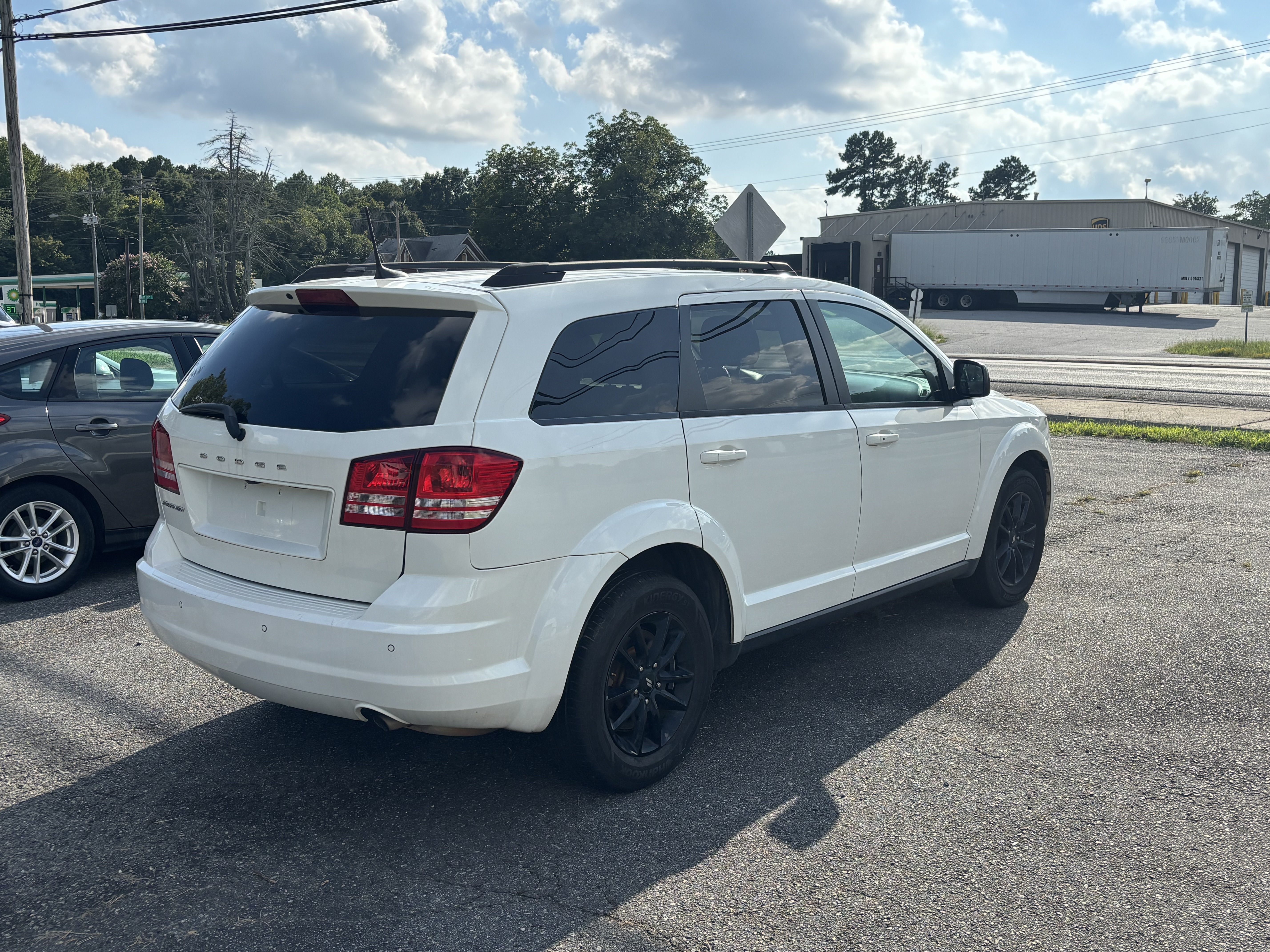 Used 2020 Dodge Journey SE w/ SE Popular Equipment Group FWD image 6